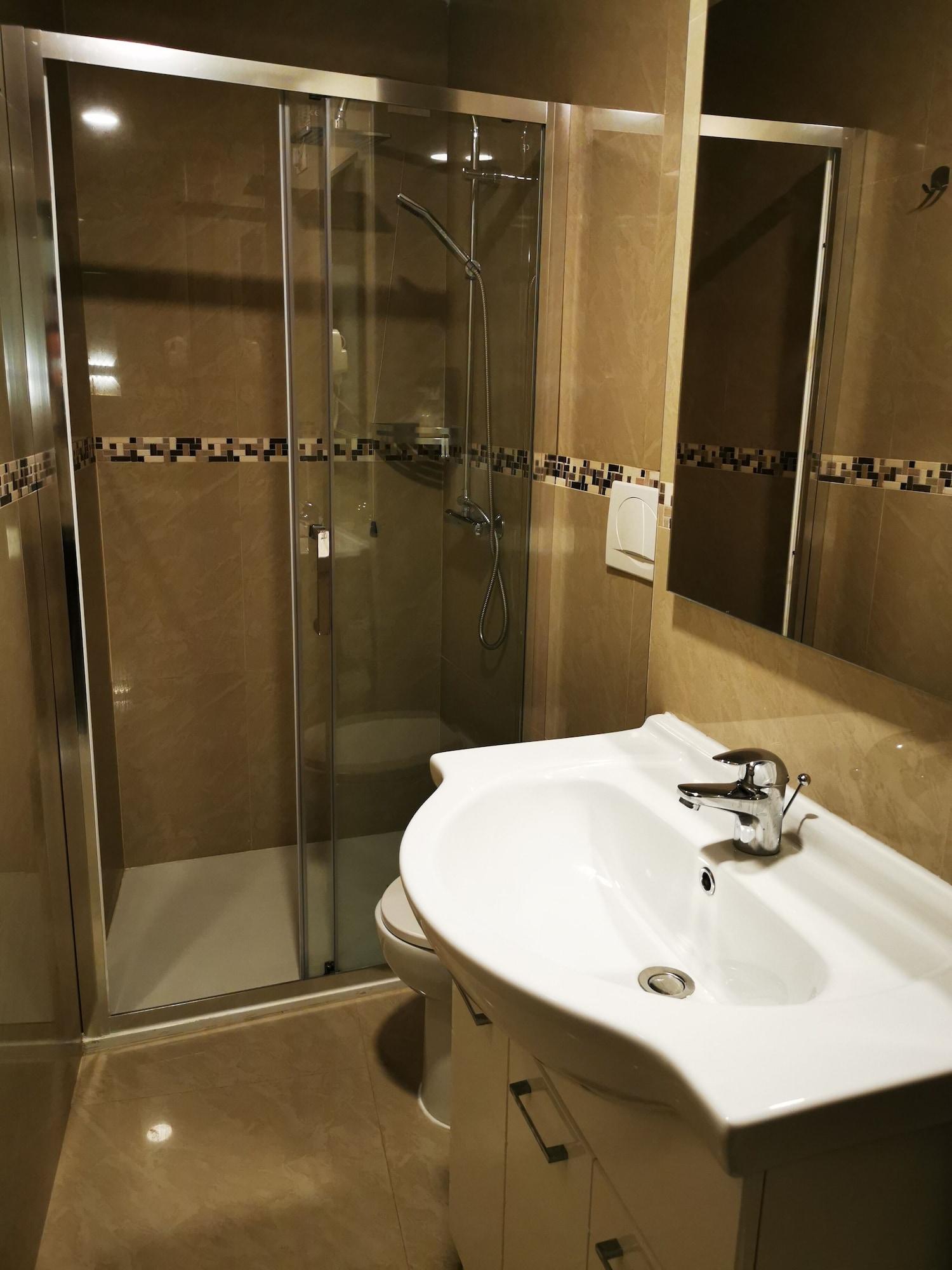 New Alexander Hotel Genoa Bagian luar foto