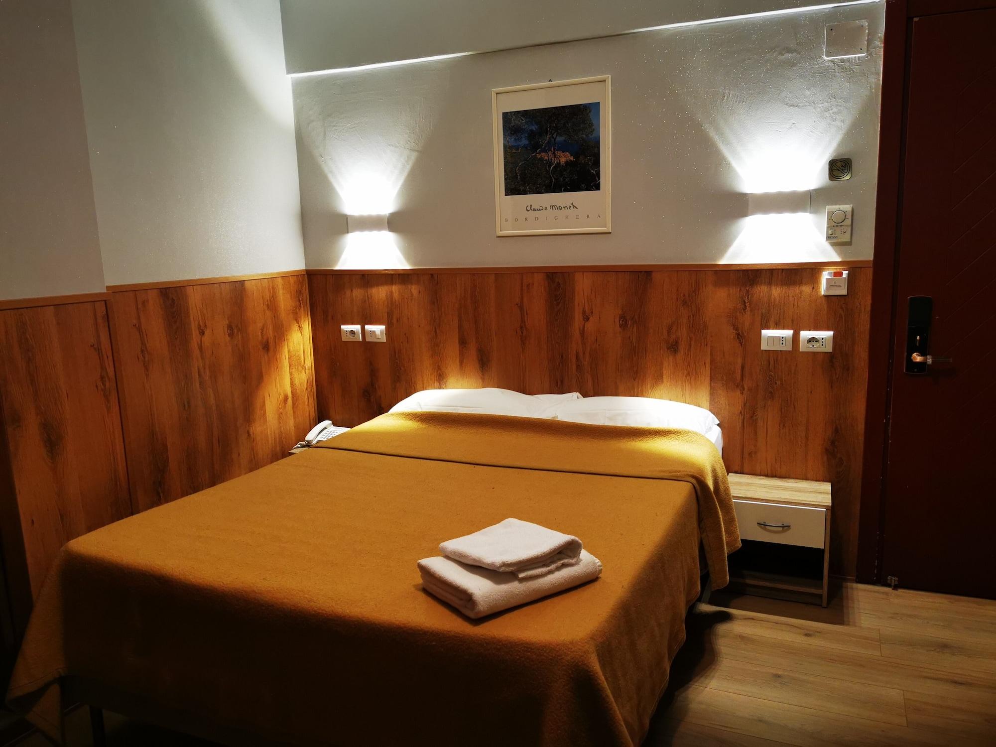 New Alexander Hotel Genoa Bagian luar foto