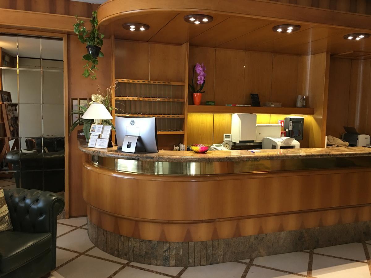 New Alexander Hotel Genoa Bagian luar foto