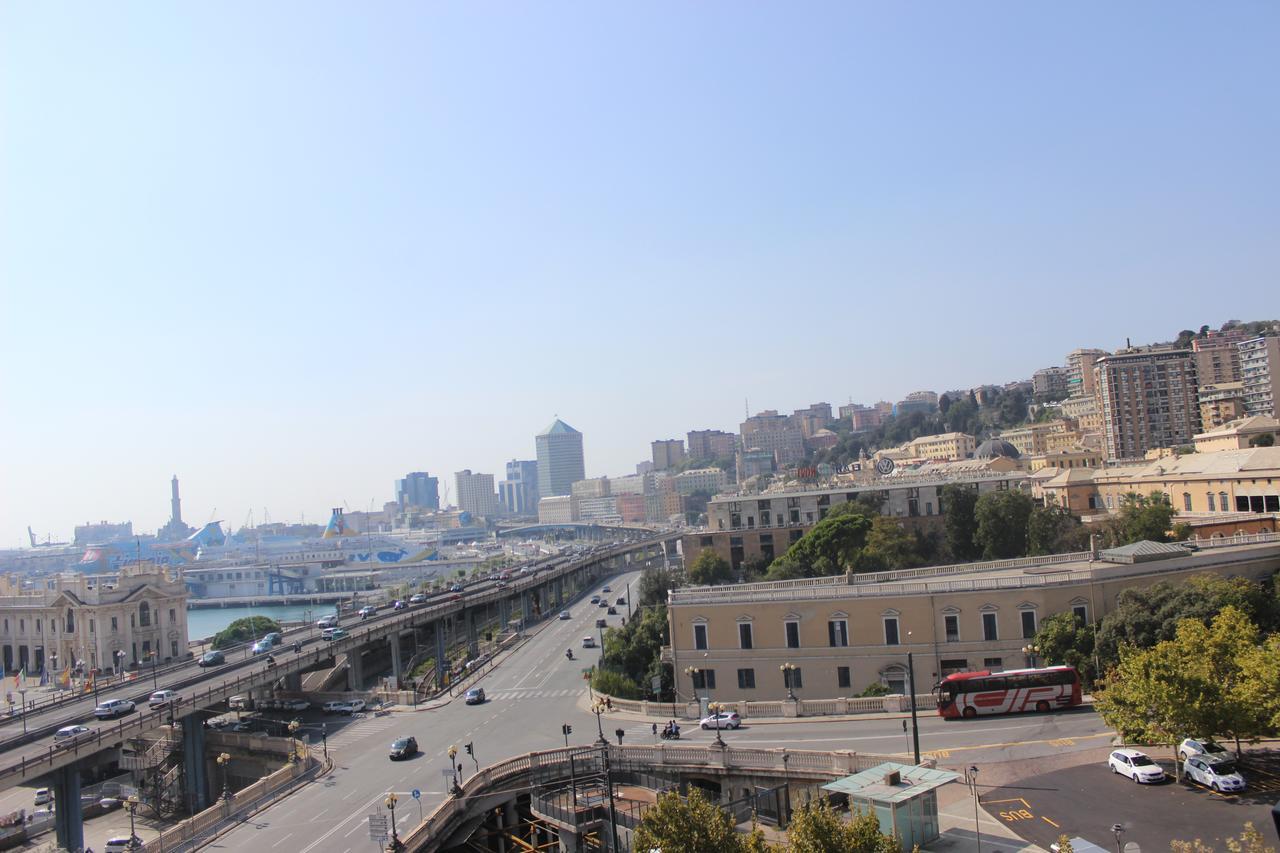 New Alexander Hotel Genoa Bagian luar foto
