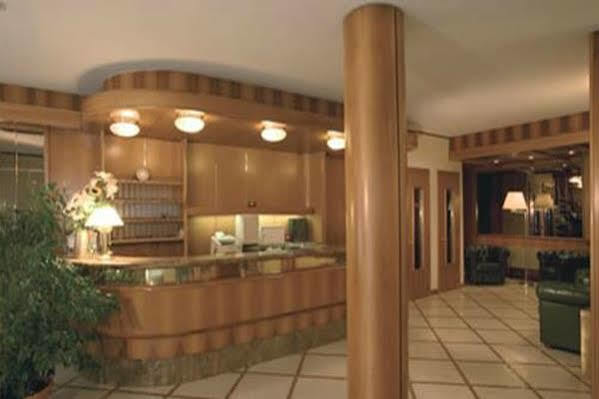 New Alexander Hotel Genoa Bagian luar foto