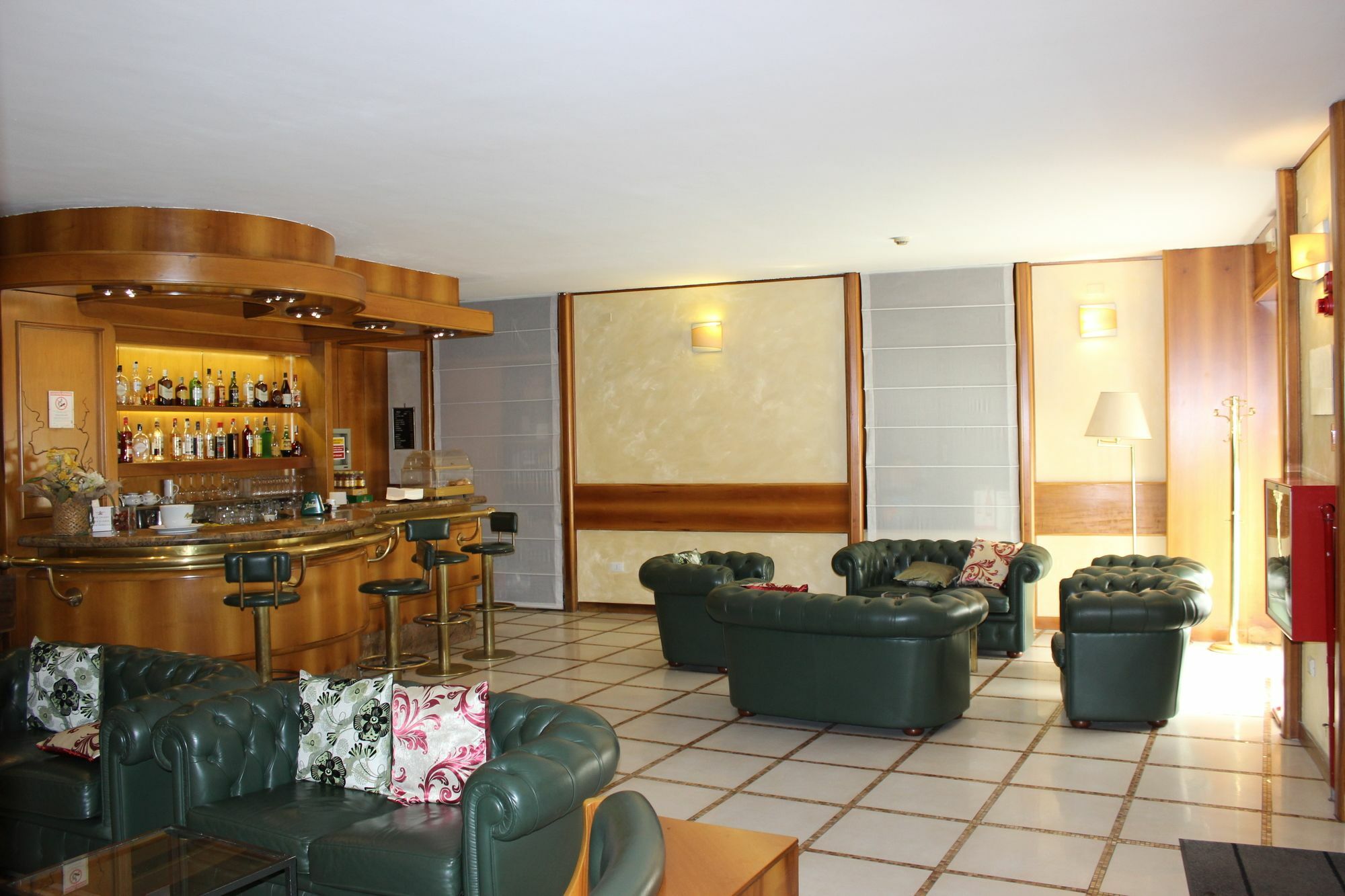 New Alexander Hotel Genoa Bagian luar foto