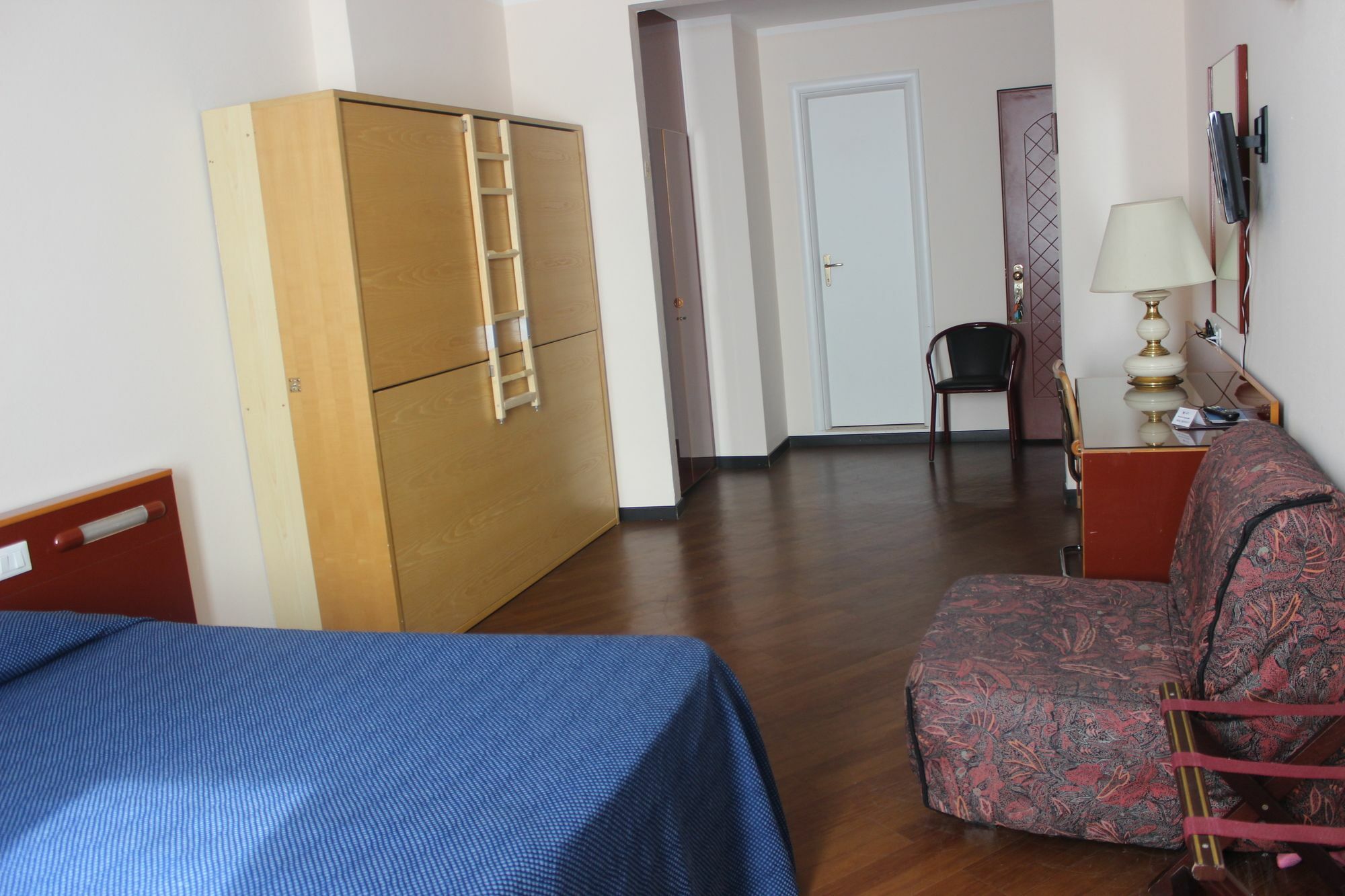 New Alexander Hotel Genoa Bagian luar foto