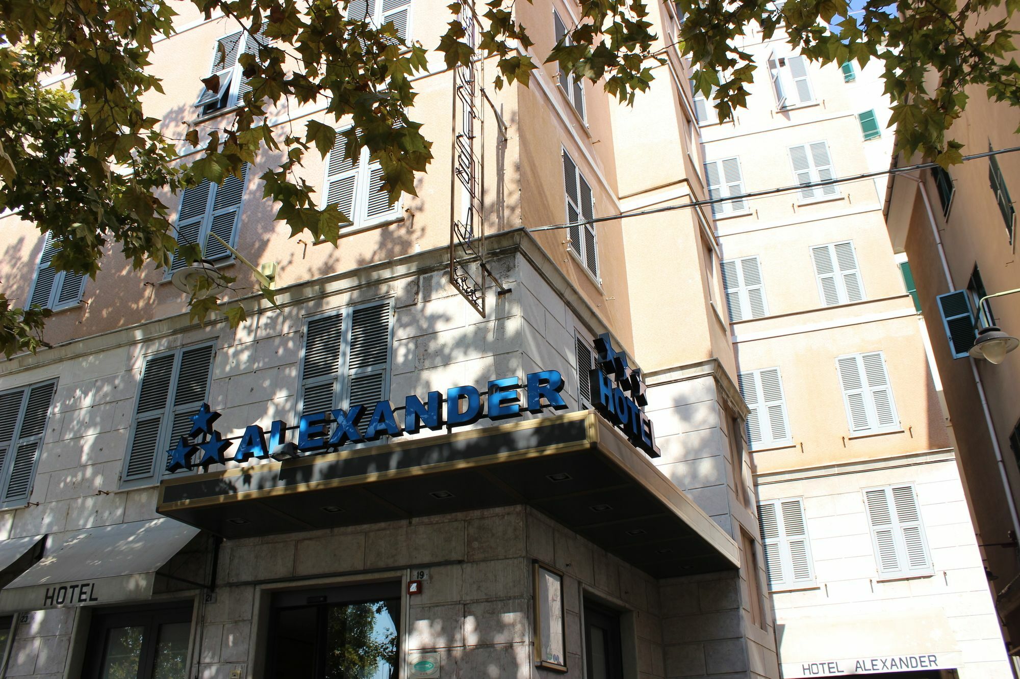 New Alexander Hotel Genoa Bagian luar foto